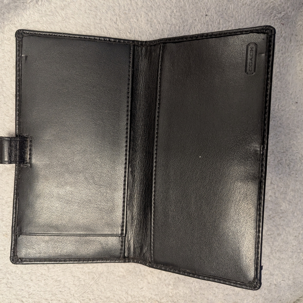 Coach Chequebook Wallet - Picture 4 of 6